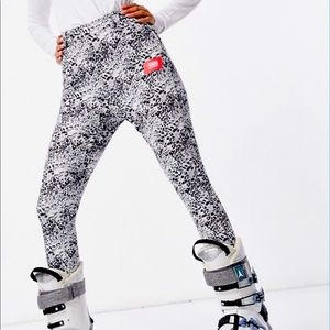 NWT ASOS Skinny Ski Pant - Size 6